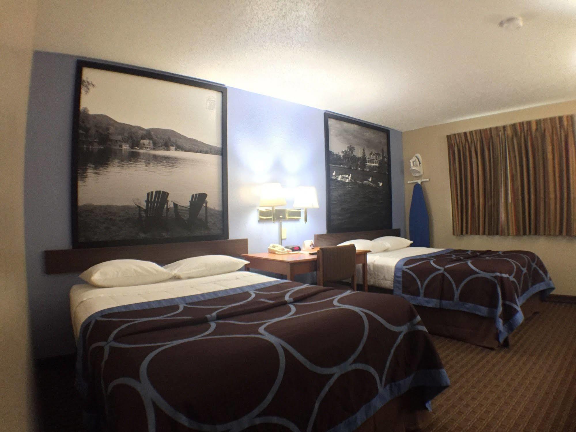 Super 8 By Wyndham Johnstown/Gloversville Экстерьер фото